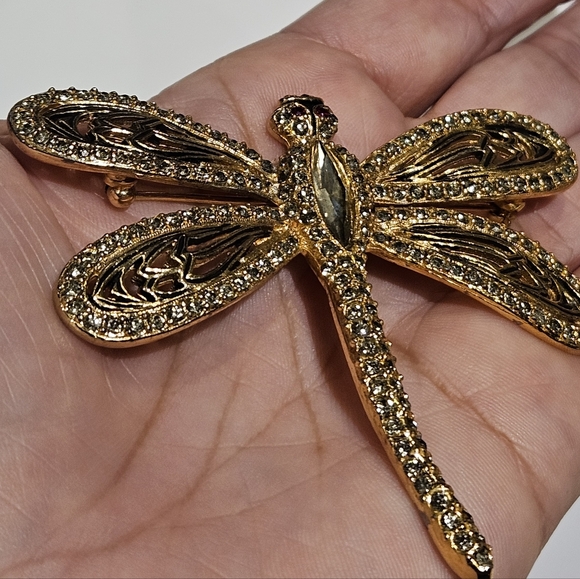 Vtg Gold Dragonfly Brooch  Rhinstones Black Enamel Umarked Possibly Vogue 3" x 2 - Picture 3 of 6